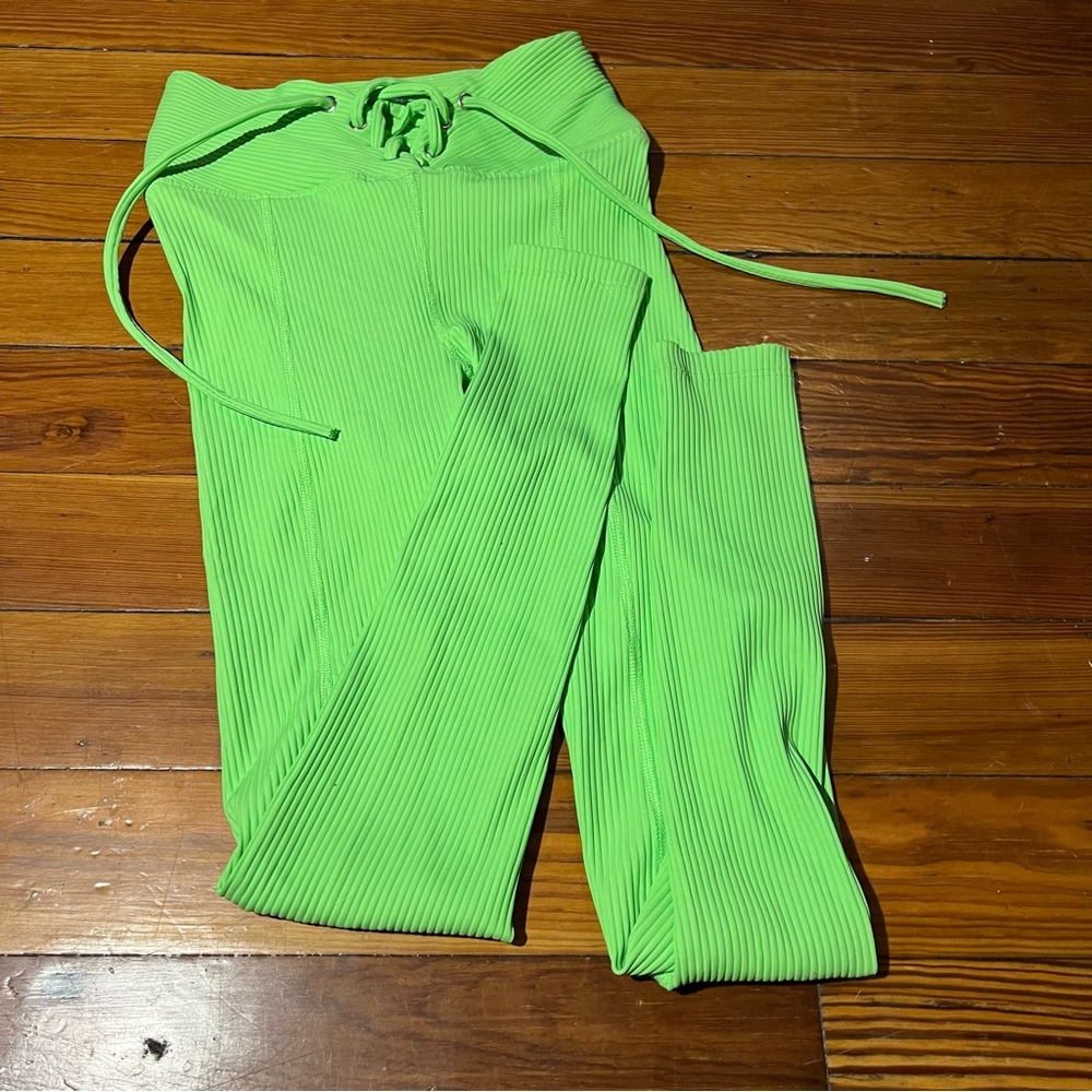 Carbon38 YEAR OF OURS ribbed football legging - summer green size XS NWOT 💚💚
